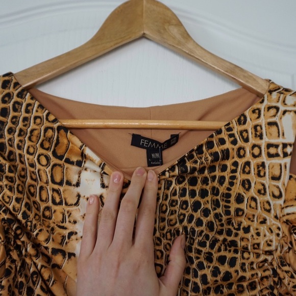 Animal print ruched dress - Picture 4 of 12